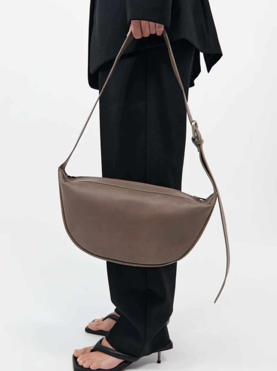 Adjustable Crescent Bag