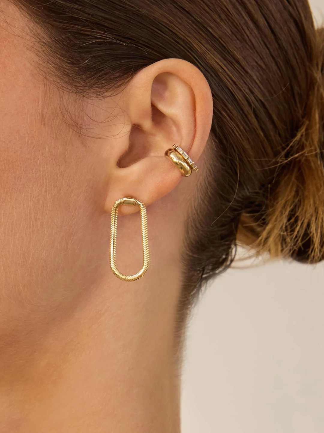 14k Gold Small Oval Snake Chain Hoop Earrings