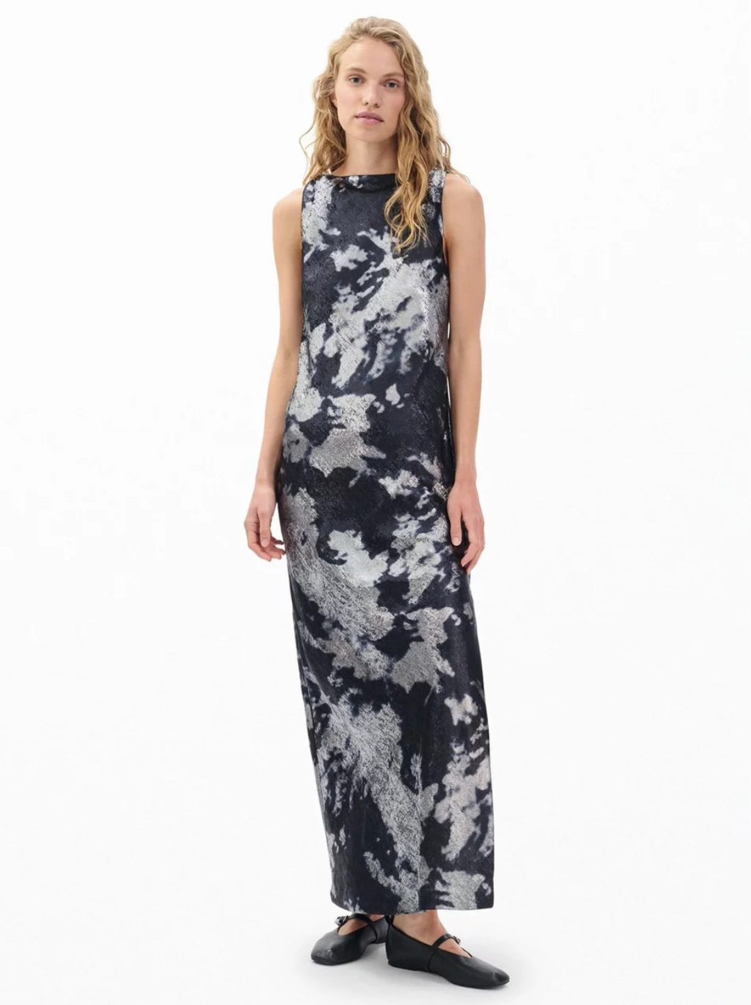 metallic peacock dress Metallic Pleated A-line Maxi Dress With Cutout Slit  KOREYILA