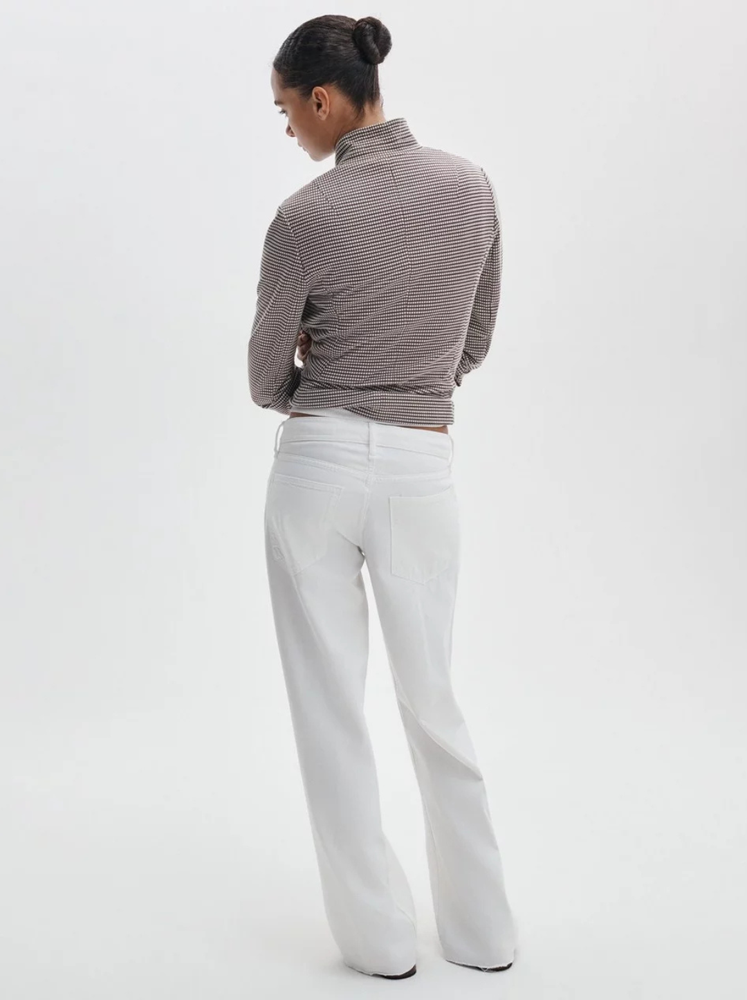 Featherweight Saige Full Straight