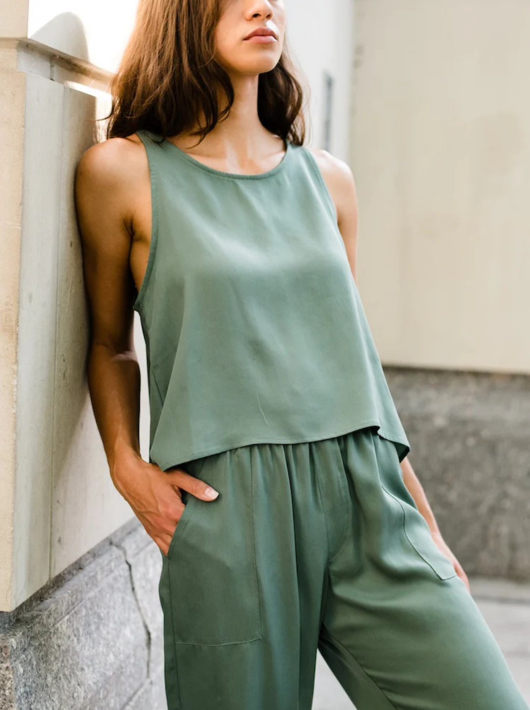 Essential Tank