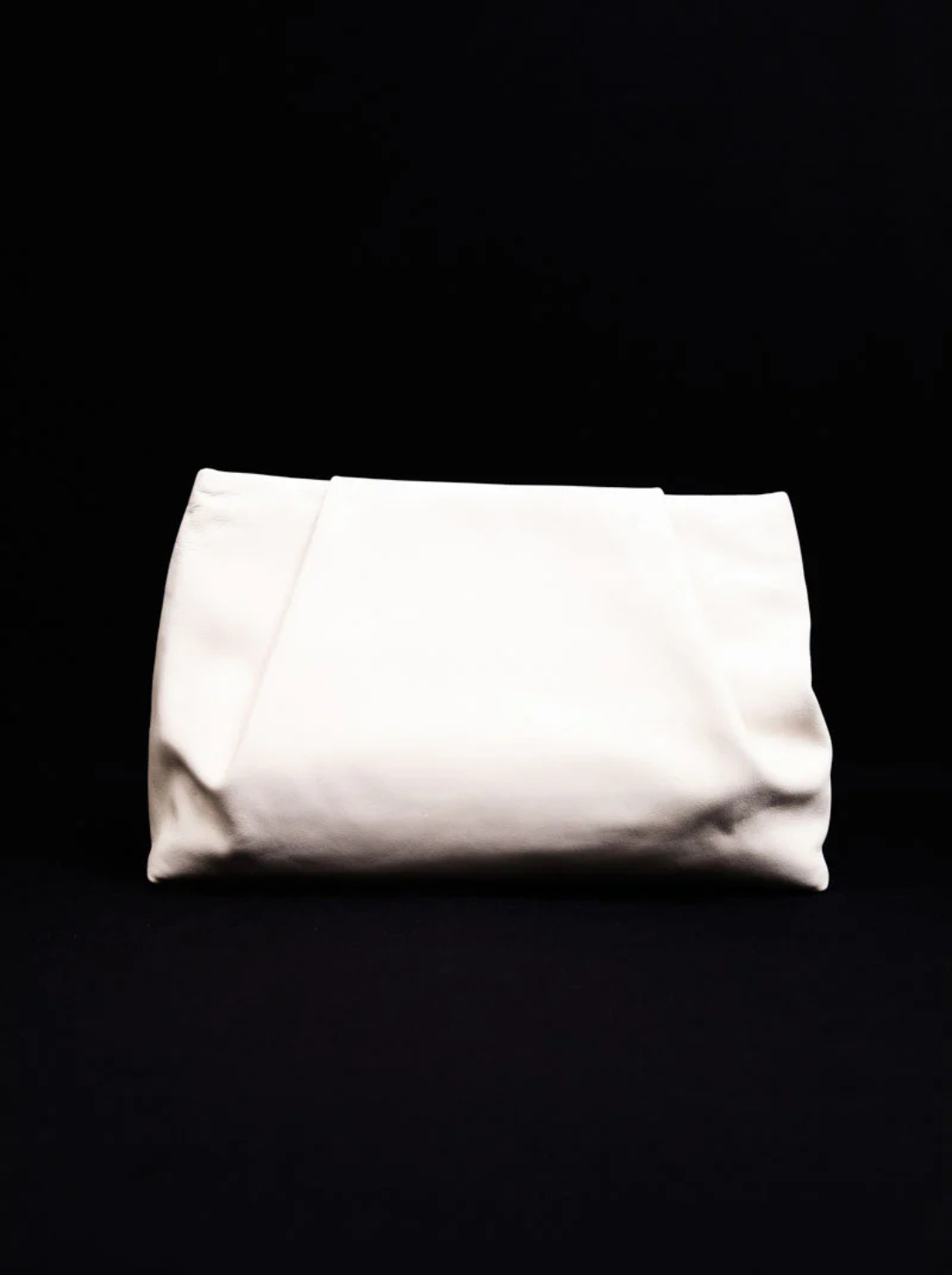 Soft Tuck Clutch