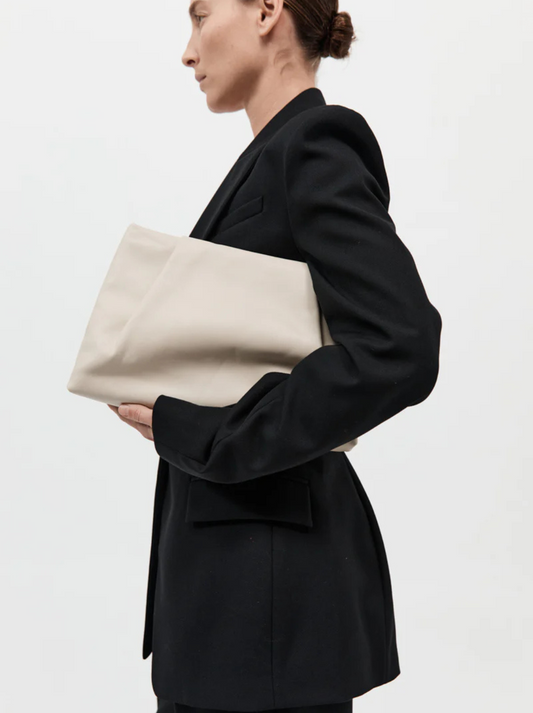 Soft Tuck Clutch