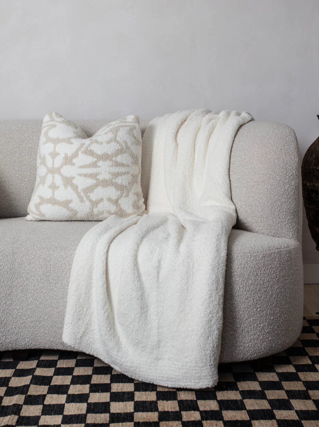 Chenilla Classic Throw - Solid