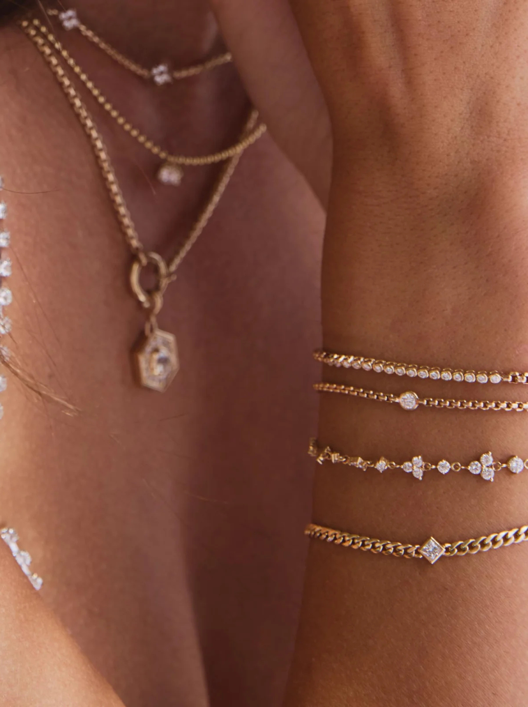 14k Pear Diamond XS Curb Chain Bracelet